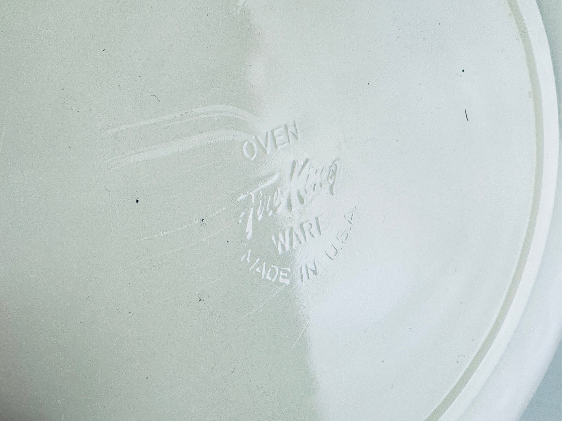 Product image for 'vintage fire king white gold gilt rim milk glass salad plates made in usa sold separately' (view 07391e)