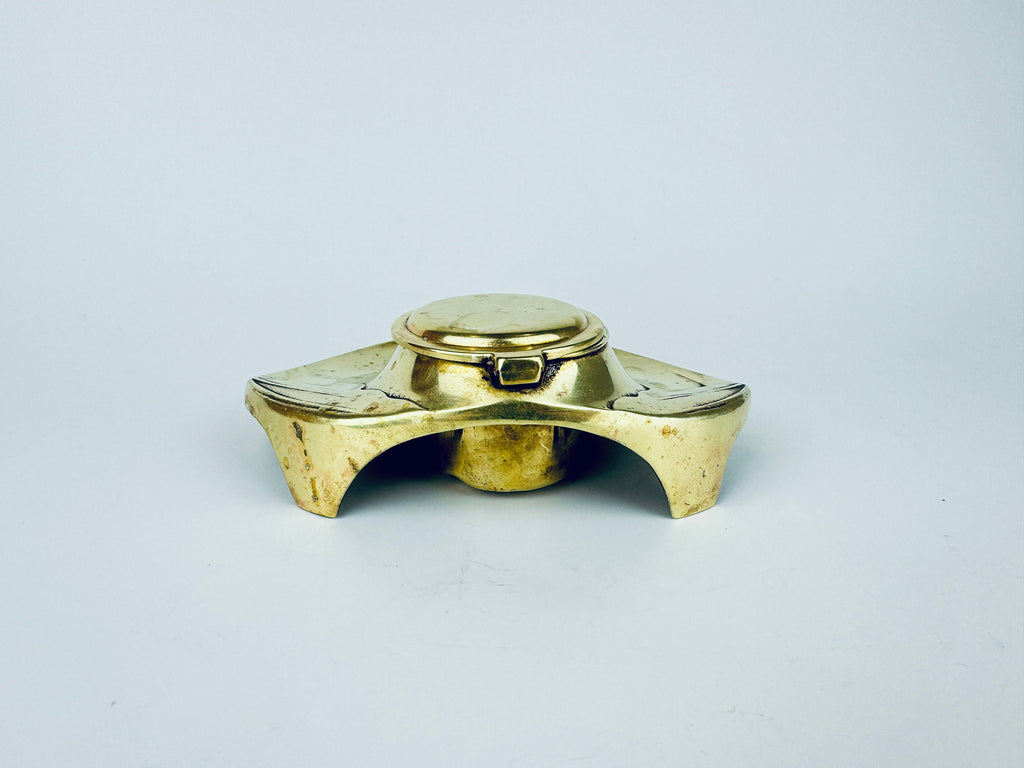 Product image for 'vintage antique geschutzt real bronce depose brass inkwell made in germany attractive aged metal patina' (view 26347c)