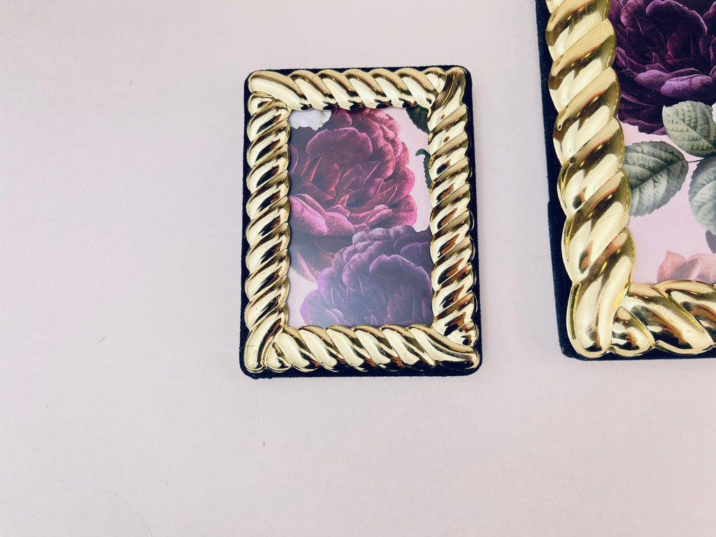 Product image for 'vintage solid brass roped chain gold wall mountable picture frames sold separately' (view d5d55d)
