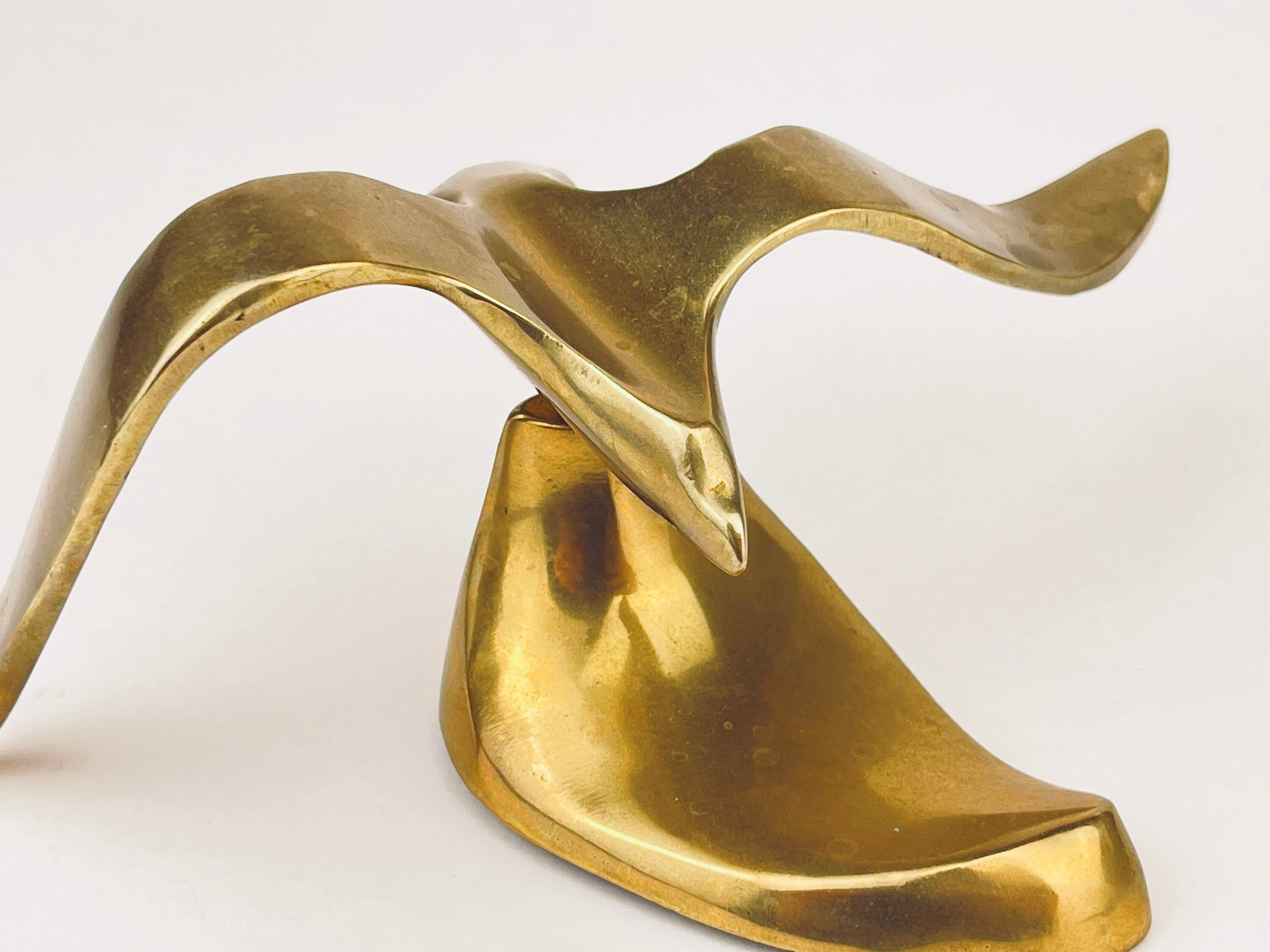 Product image for 'vintage solid brass moveable bird figurine attractive aged metal patina' (view a1eabf)