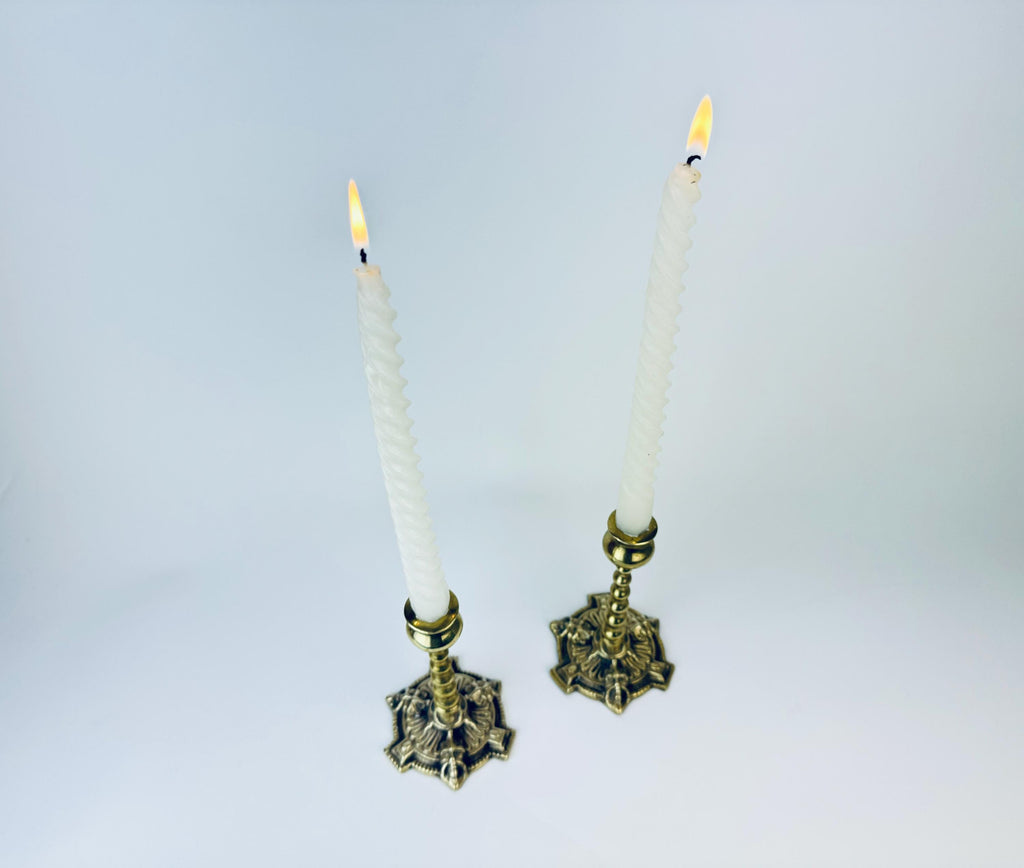 Product image for 'antique vintage english green man face solid brass candlestick holders set of two 2 made in england victorian era' (view 2c0b37)