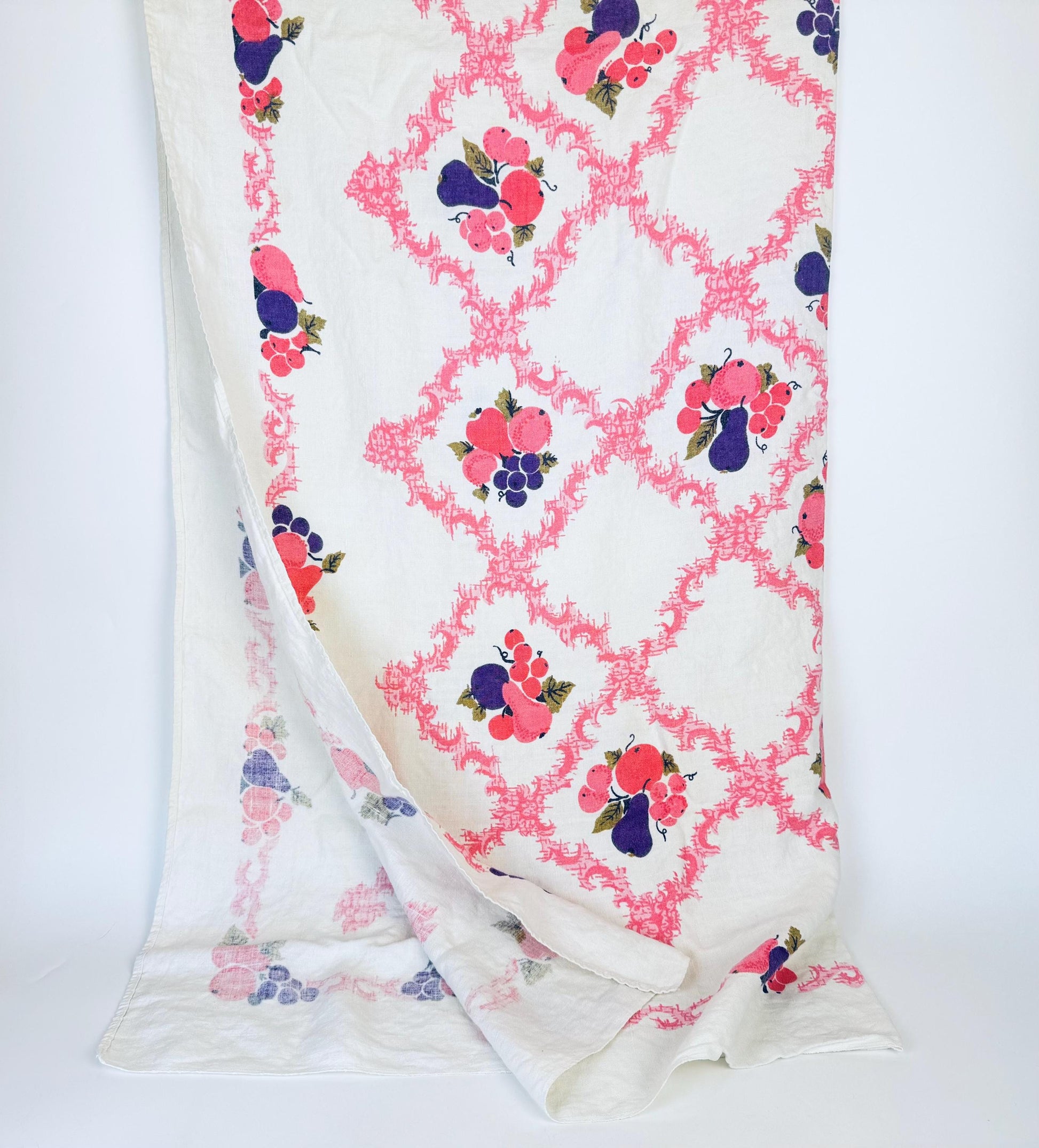Product image for 'vintage pink purple fruit beige linen square tablecloth 46 x 46' (view afed89)