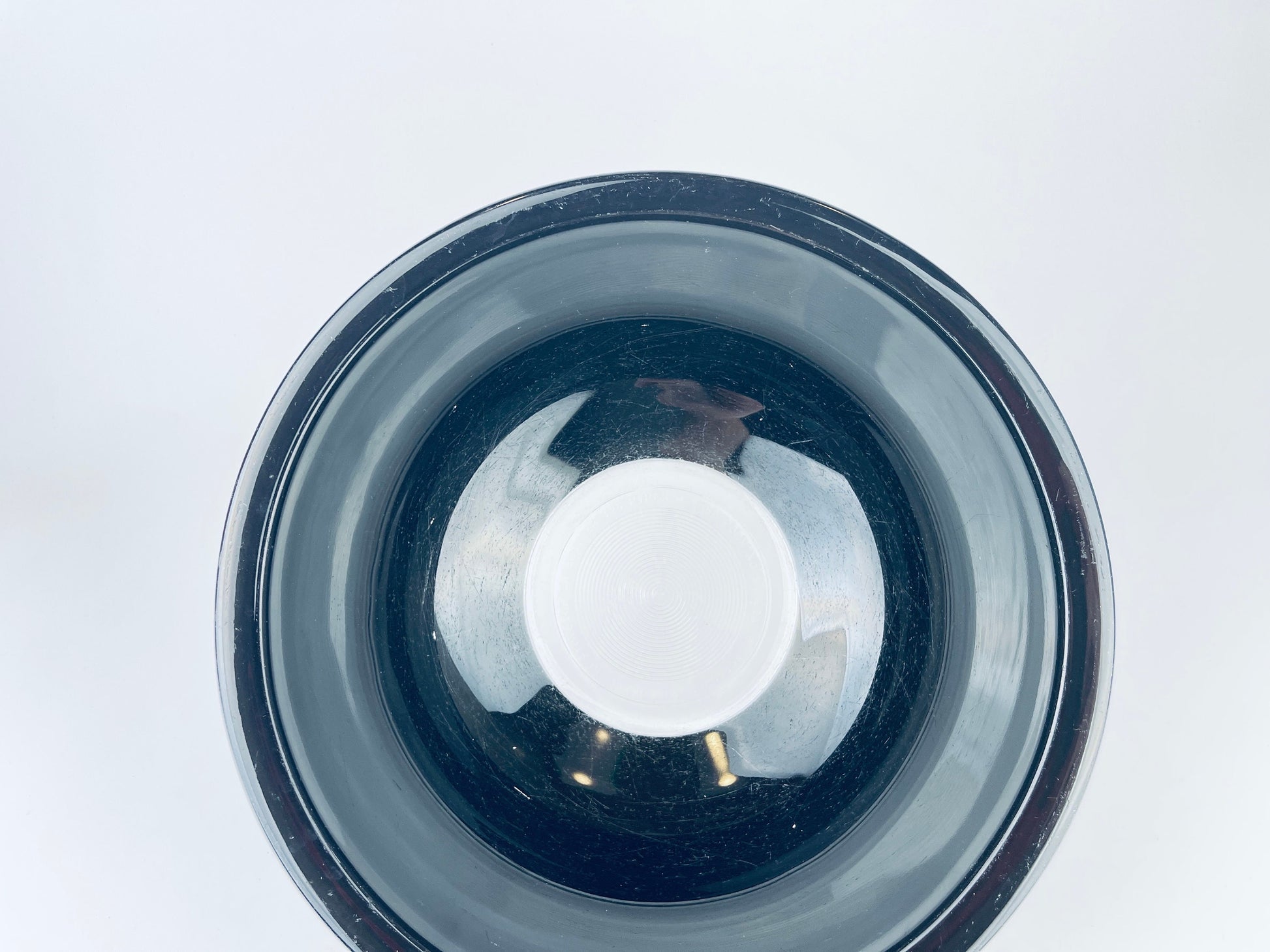 Product image for 'vintage black glass pyrex mixing bowl 325 2 5 litre' (view 2fd2fa)