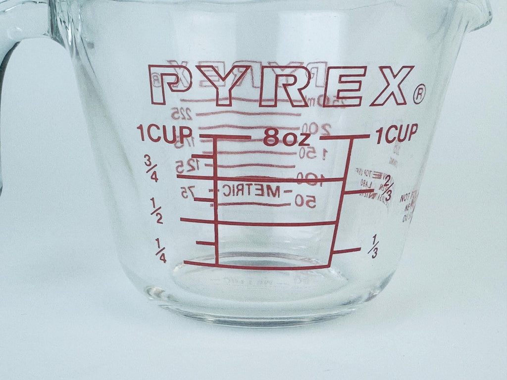 Product image for 'vintage pyrex 508 glass measuring cup 1 cup 250 ml metric imperial system made in usa' (view f15df5)
