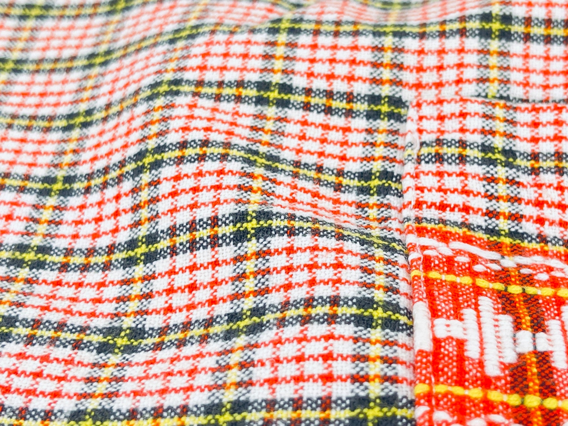 Product image for 'vintage red white plaid dual pocket waist apron' (view c41b1c)