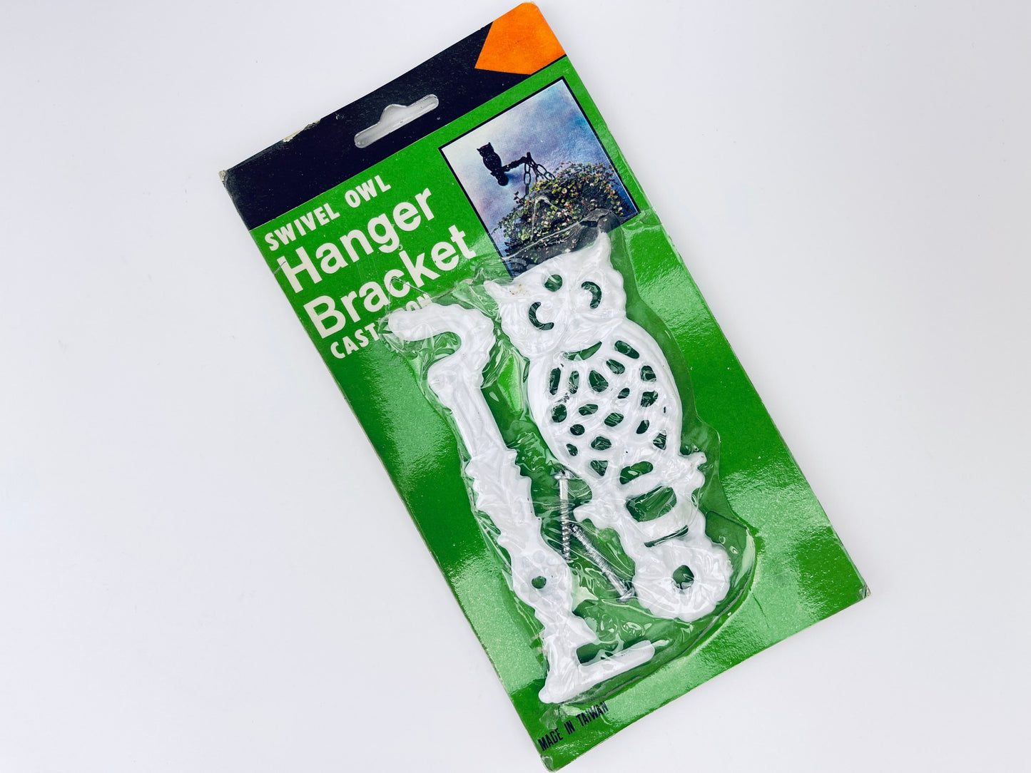 Product image for 'vintage cast iron owl swivel wall hanger bracket garden plant hanger new old stock nos gold black white colour options' (view 2655b4)