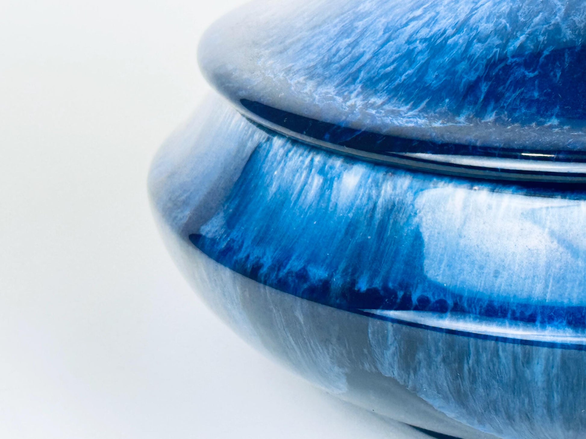 Product image for 'vintage blue drip glazed ceramic lidded obelisk bowl blue mountain pottery bmp made in canada' (view 6a2dfa)