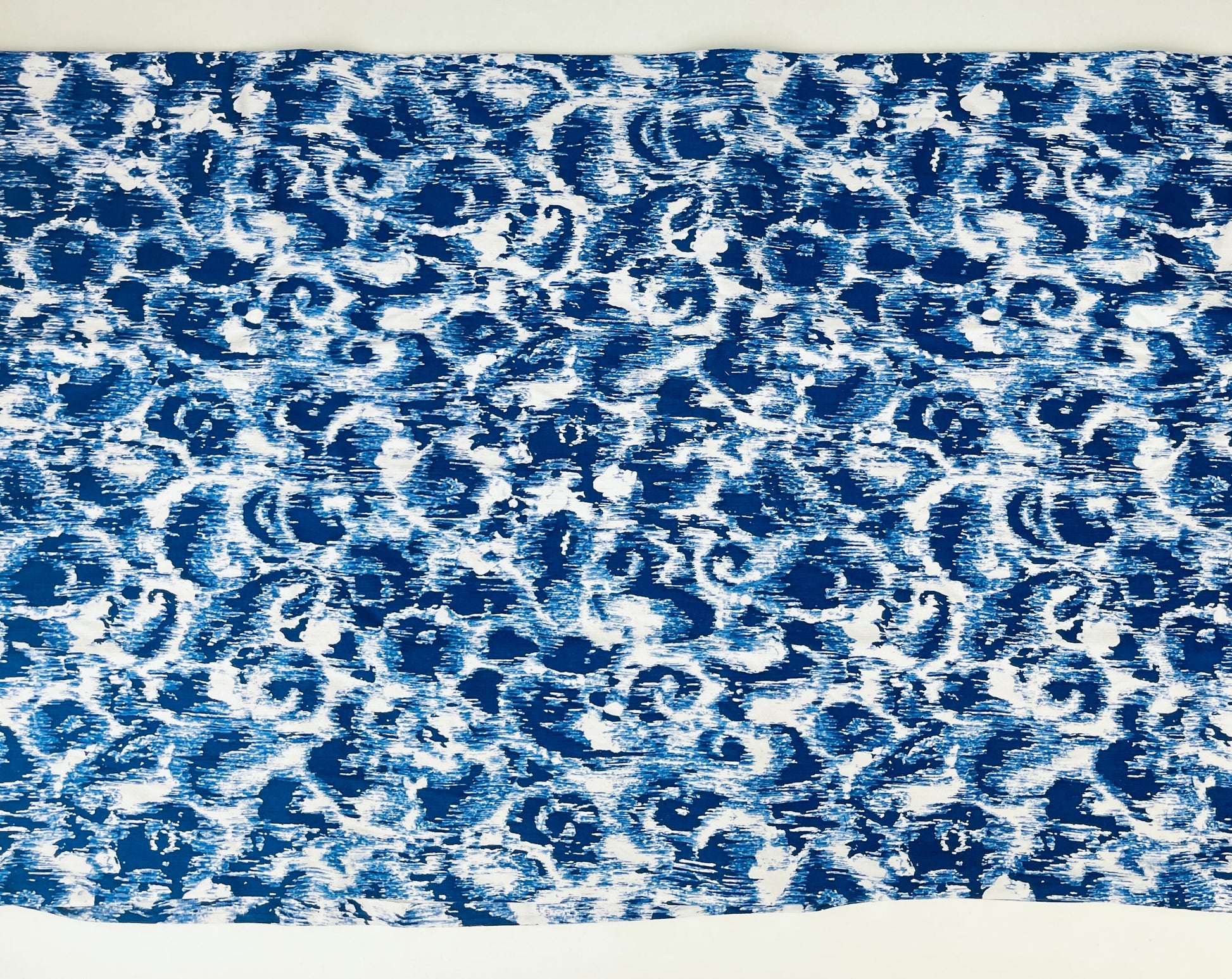 Product image for 'vintage blue white animal print jersey knit cotton fabric 31 x 33' (view 77fd57)