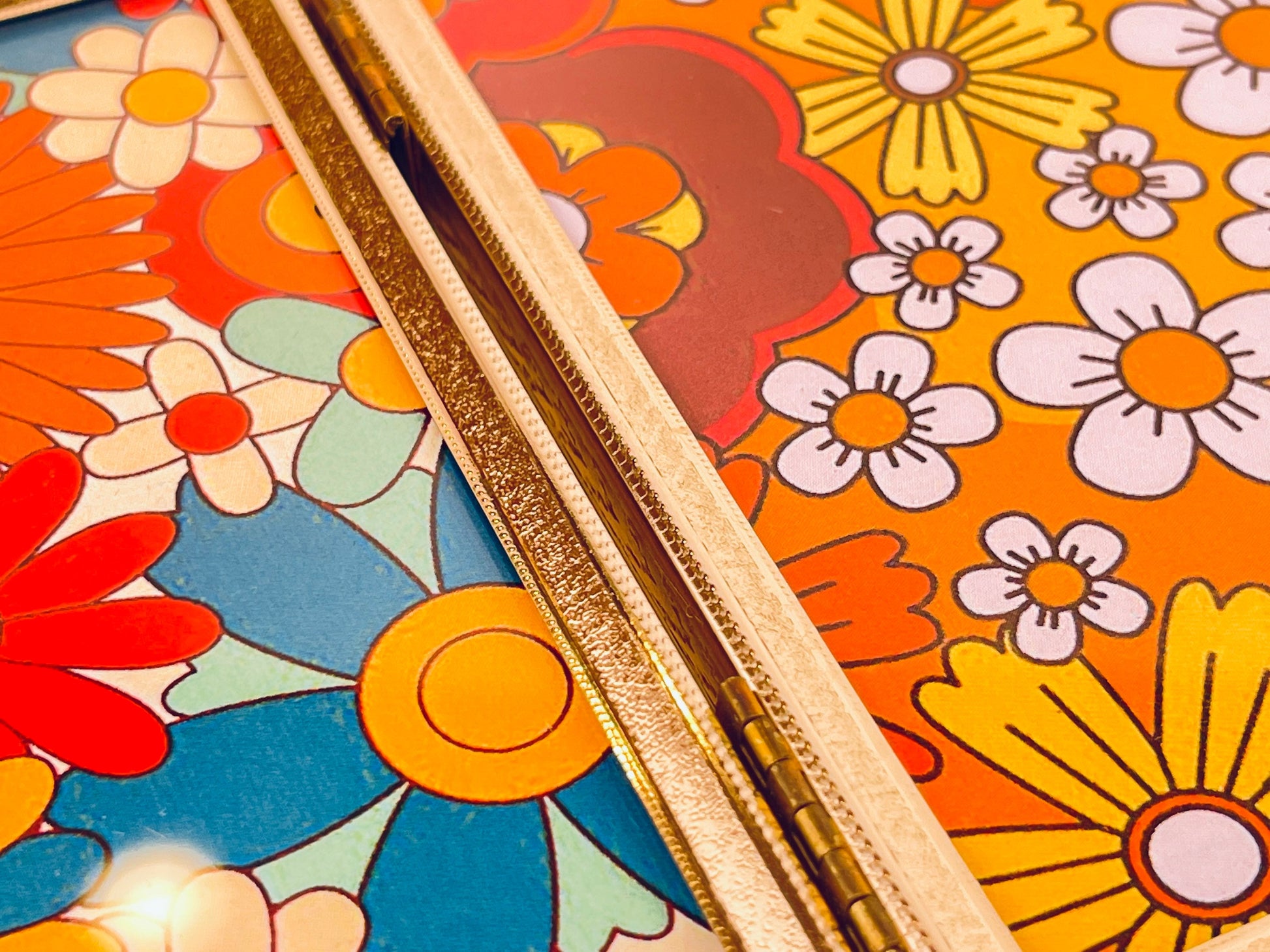 Product image for 'vintage gold tabletop picture frame books sold separately' (view ddd7f6)