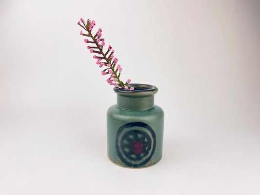 Product image for 'vintage hand painted mcm green geometric star bud vase made in japan' (view 06996e)