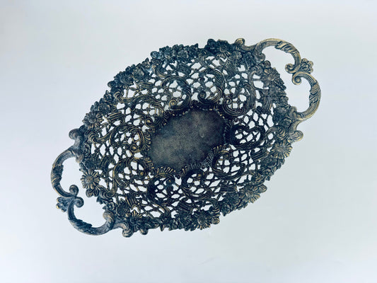 Product image for 'vintage ornate filigree italian floral brass metal oval handled decorative bowl basket made in italy' (view 452103)