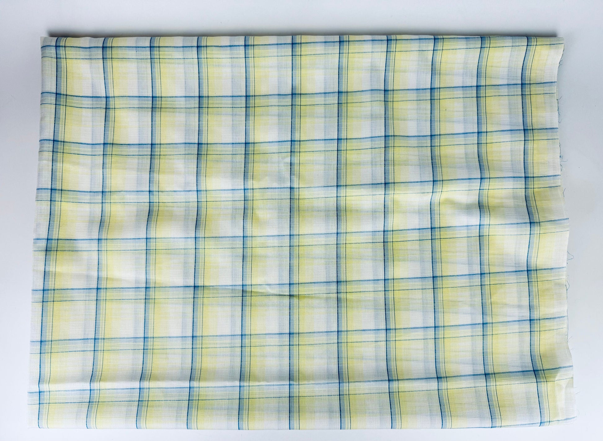 Product image for 'vintage ombre blue white plaid shirt polyester fabric material 41 x 72' (view e15871)