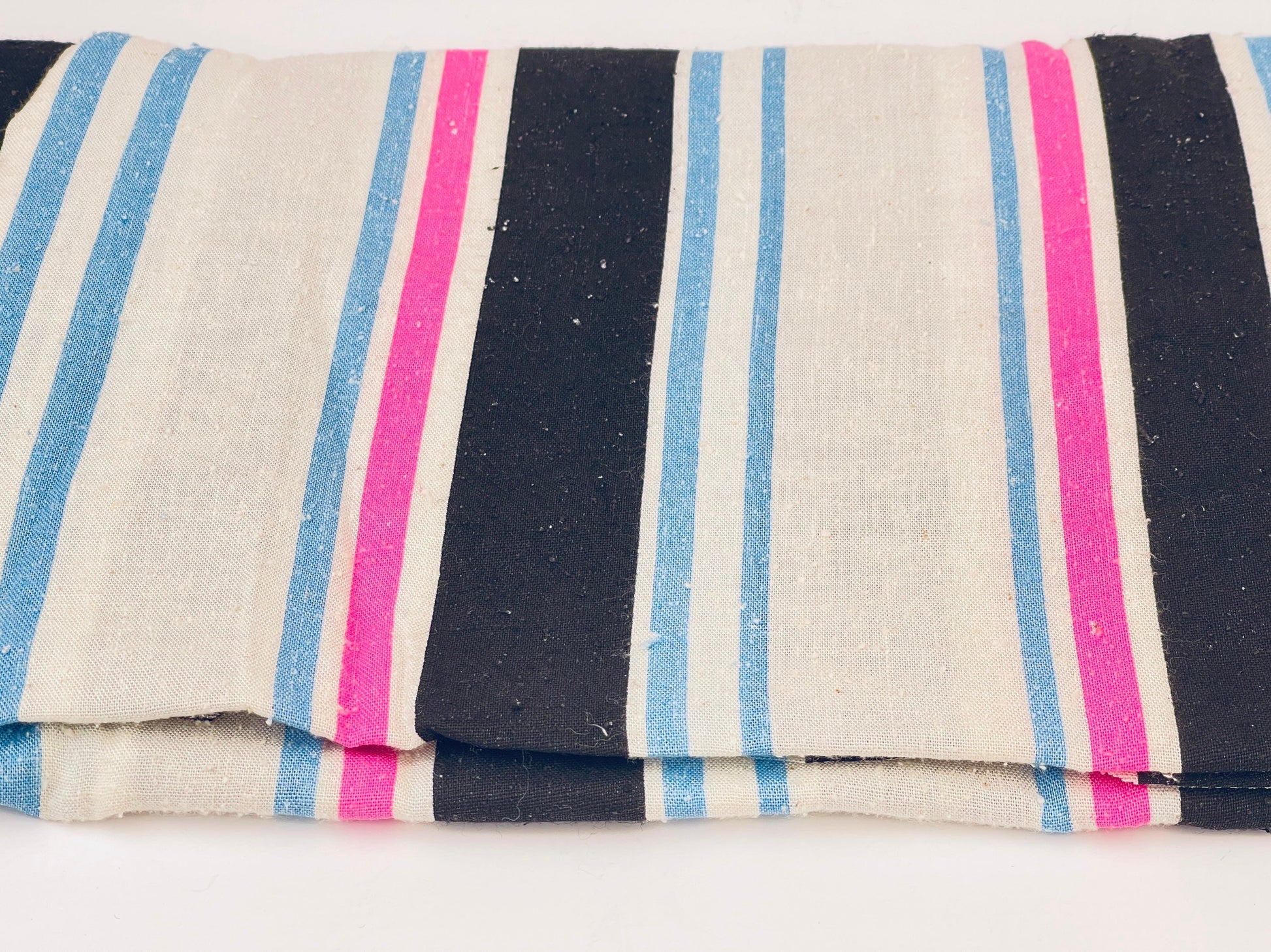 Product image for 'vintage textured striped linen polyester blend fabric 38 x 62 90s print fabric' (view 8fb43c)