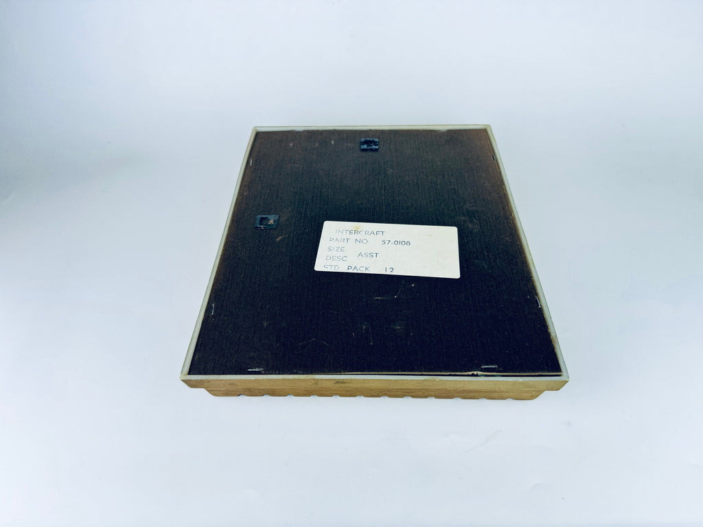Product image for 'vintage faux wood ornate carved gold gilt picture frame hollywood regency decor' (view 67e484)