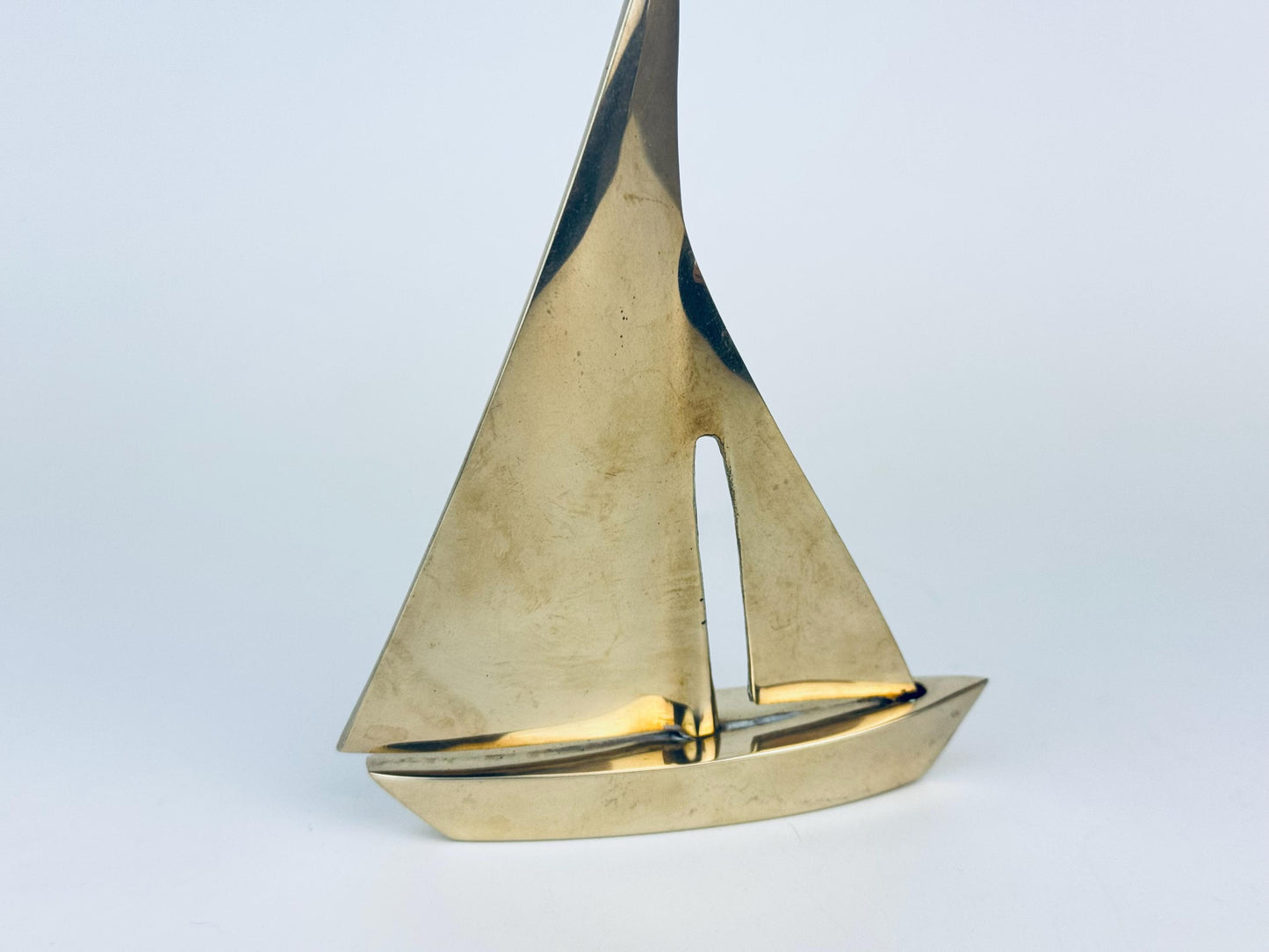 Product image for 'vintage brass sailboat sculptures mid century nautical elegance sold separately' (view 526d34)