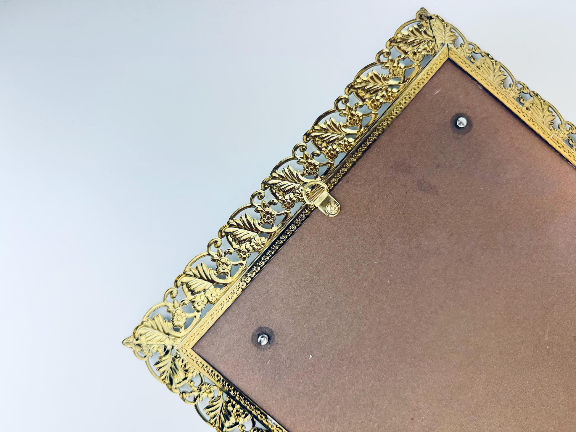 Product image for 'vintage ornate gold metal filigree wall mounted picture frame 9 x 14' (view 58d05a)