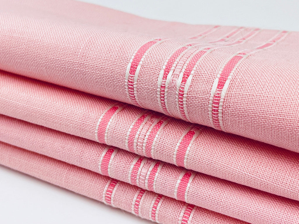 Product image for 'vintage sears roebuck co pink white square placemats set of four 4 harmony house made new old stock nos' (view 202942)