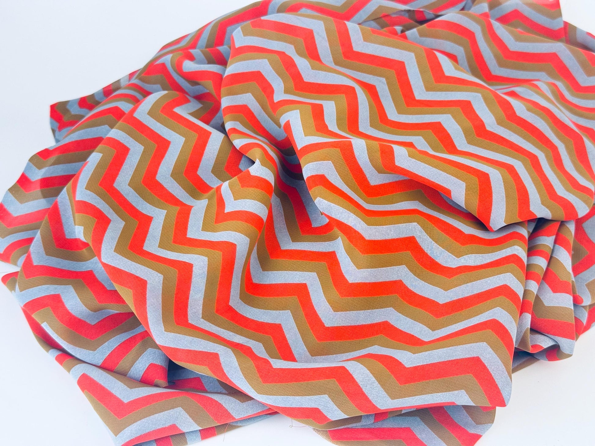 Product image for 'vintage orange brown grey semi sheer chevron print polyester fabric 45 x 62' (view d1b8c1)