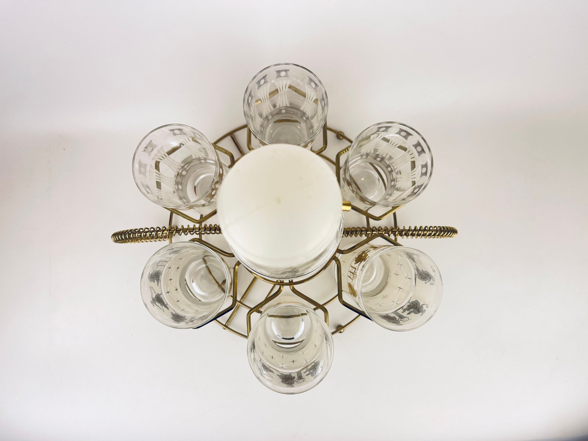 Product image for 'vintage rare aldon frosted white gold grecian gold atomic pattern barware set decanter six glasses barware gift' (view fb16ac)