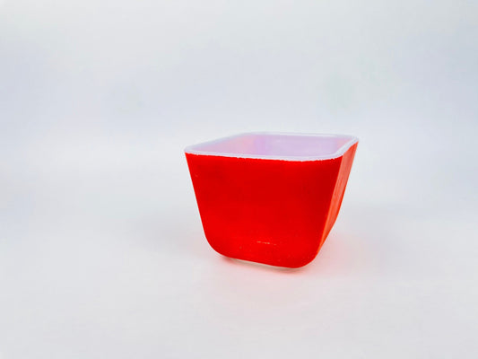 Product image for 'vintage small pyrex refrigerator fridgie dish primary red 501' (view aaca2b)