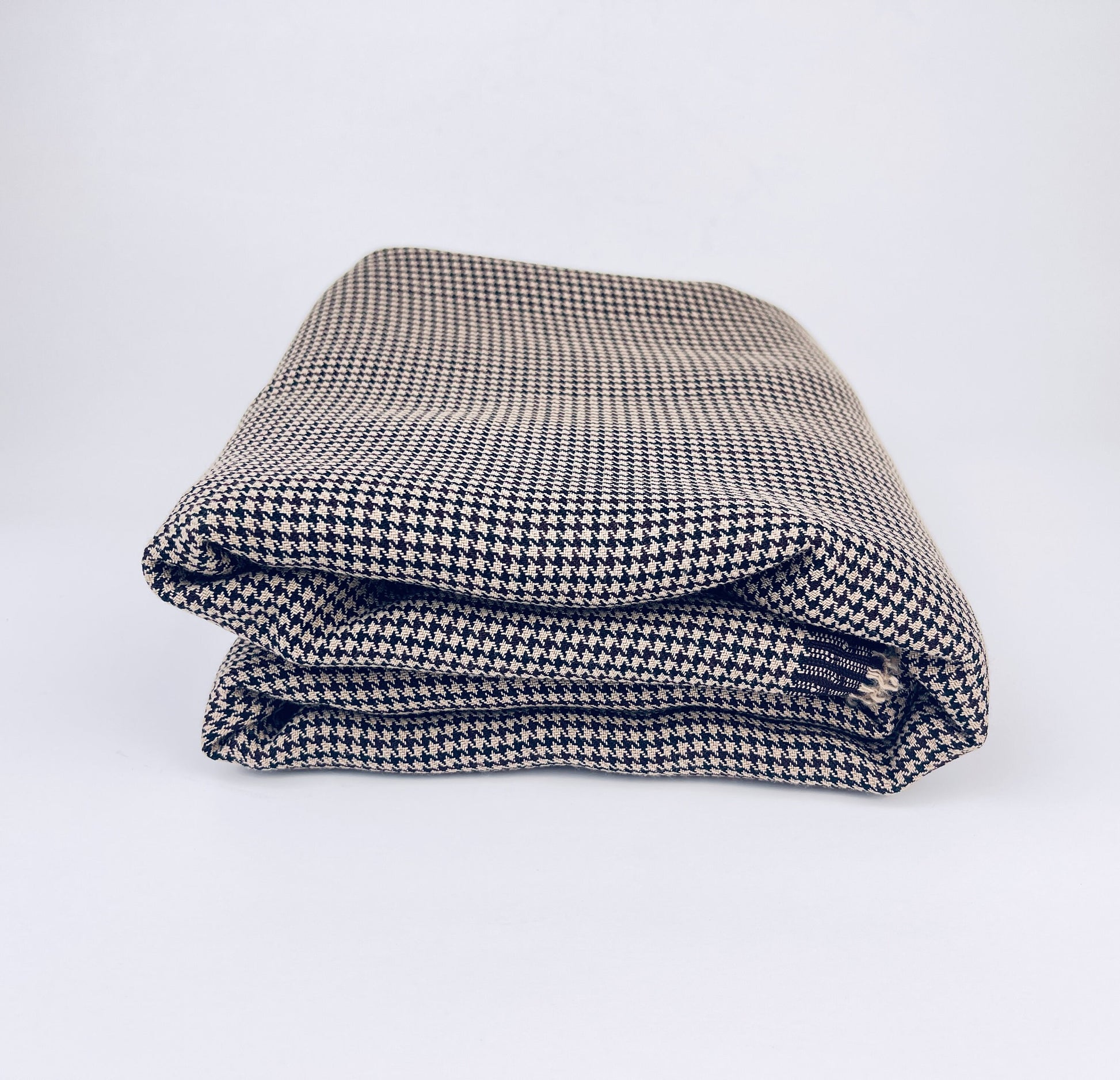 Product image for 'vintage houndstooth beige purple navy polyester fabric 57 x 64' (view fea9aa)