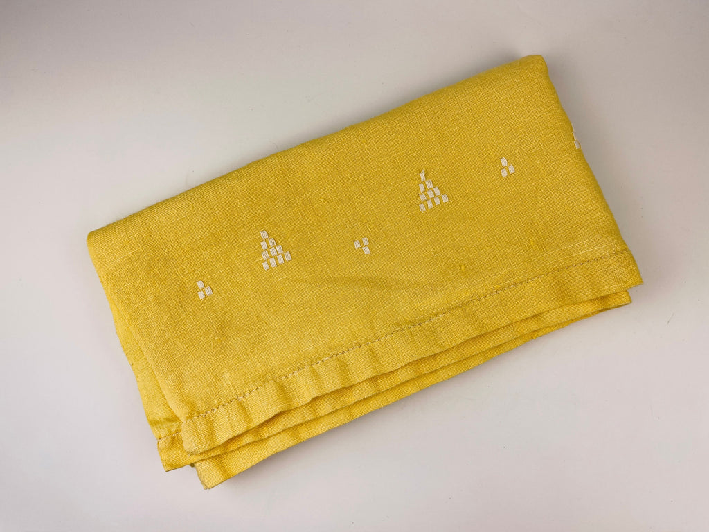 Product image for 'vintage oversized linen tea towel embroidered white geometric pattern 24 x 38' (view 33b012)