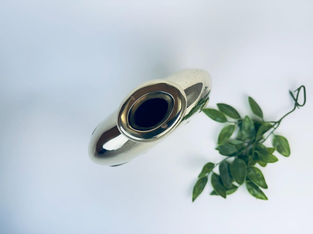 Product image for 'vintage dolbi cashier solid brass art deco revival oblong round 10 flask vase made in korea' (view e67c14)