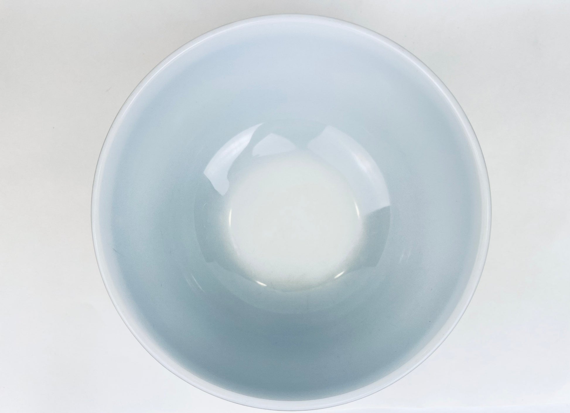Product image for 'vintage woodland pyrex mixing bowl 403 2 1 2 l 2 1 2 qt' (view f1d73e)