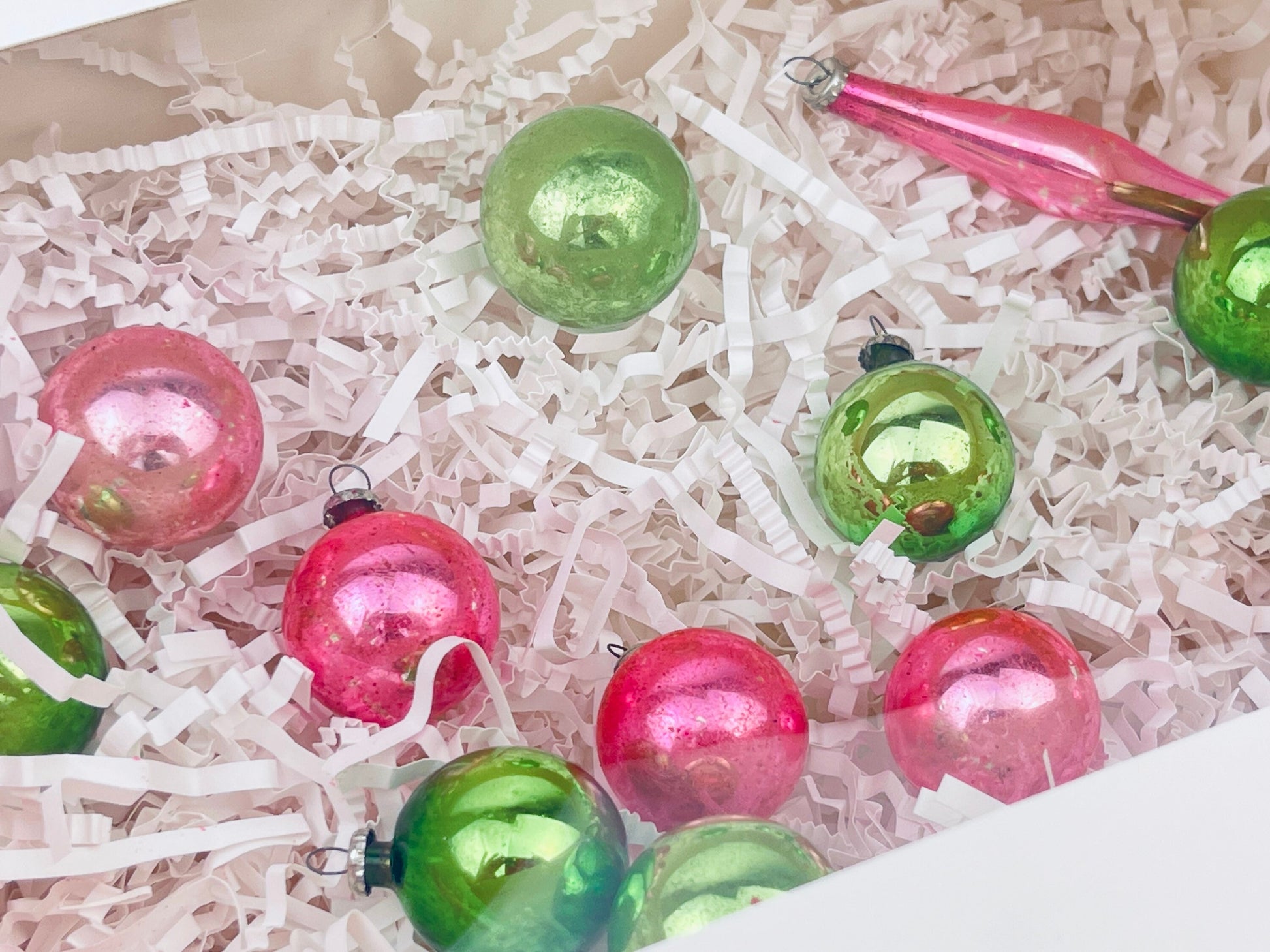 Product image for 'vintage mini pink green glass christmas ornaments set of 14 round icicle 1950s' (view 1ce551)