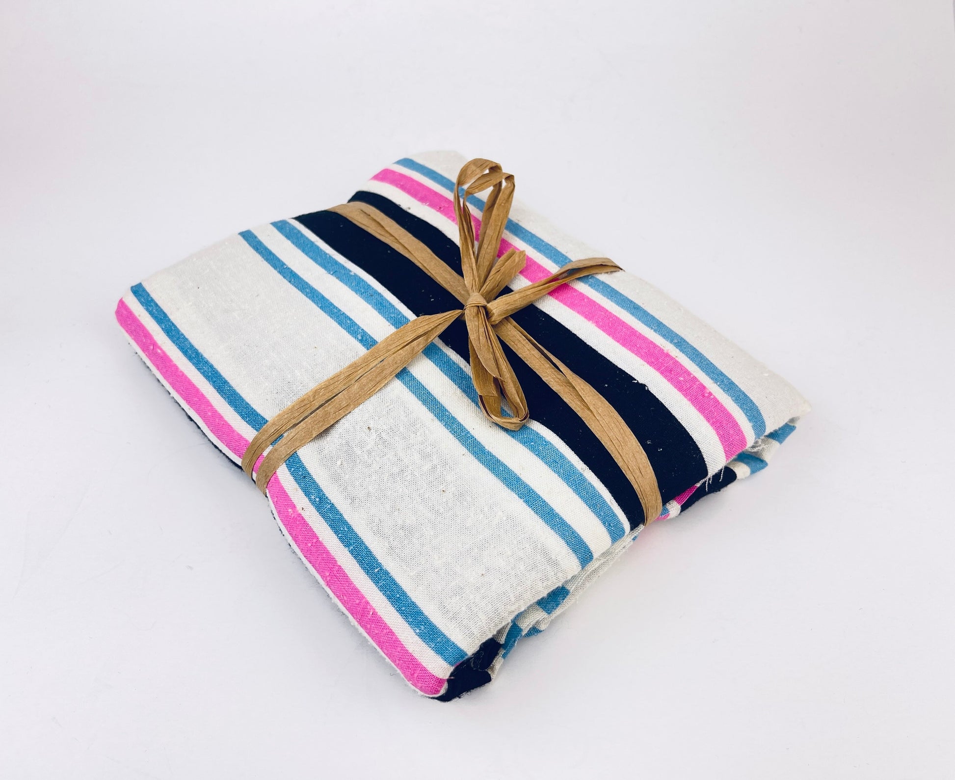 Product image for 'vintage textured striped linen polyester blend fabric 38 x 62 90s print fabric' (view ec8fc0)