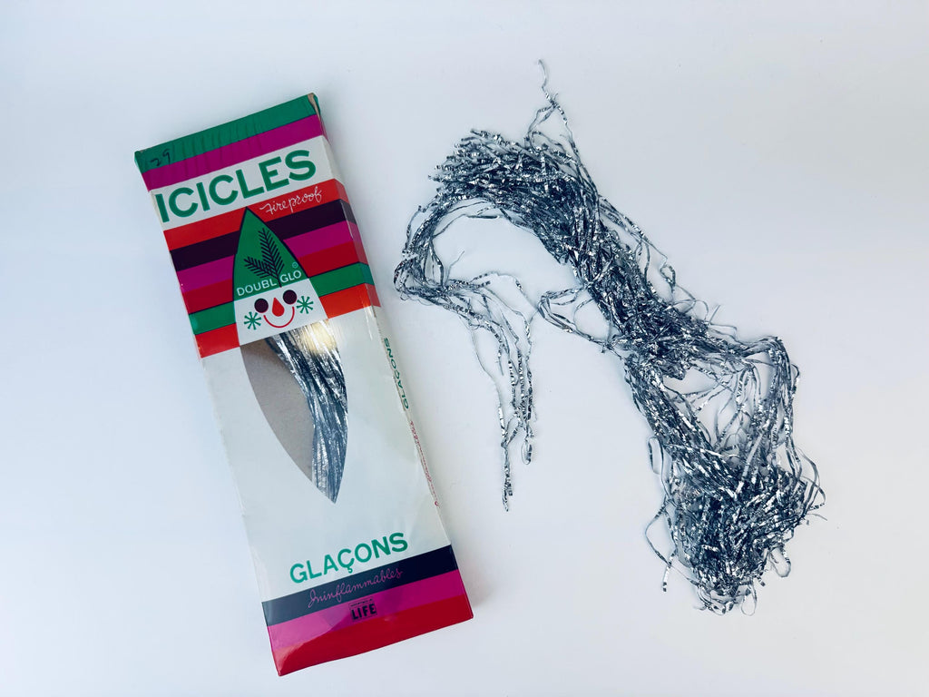 Product image for 'vintage flameproof silver christmas tree icicles tinsel strands made in canada by doubl glo new old stock nos' (view 35b63e)