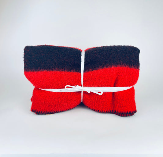 Product image for 'vintage red black striped blanket twin blanket size 62 x 80 acrylic made in canada' (view 3d6e70)