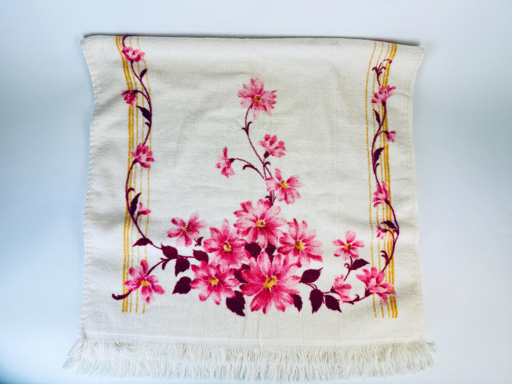 Product image for 'vintage sears pink gold floral fringe bath towel made in canada cotton polyester blend' (view 59d017)