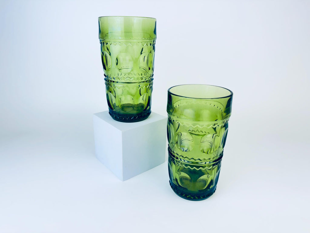 Product image for 'vintage avocado green kings crown thumbprint indiana pressed glass glassware sets sold separately' (view 997f1b)