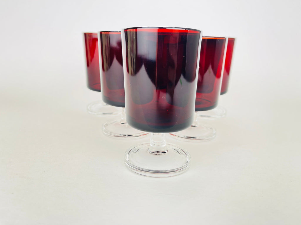 Product image for 'vintage cranberry red drinking glasses goblets set of six 6 made by luminarc in france' (view 00acfa)