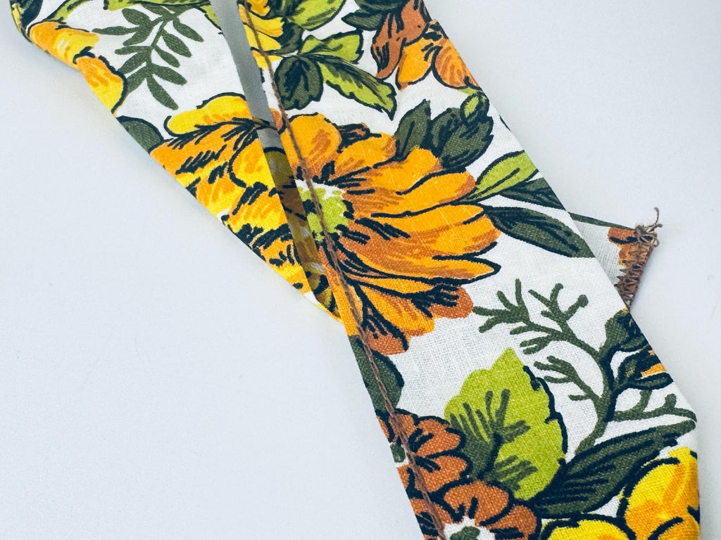 Product image for 'vintage 1960s reversible brown gold floral waist apron with pocket mid century charm' (view 31bc70)