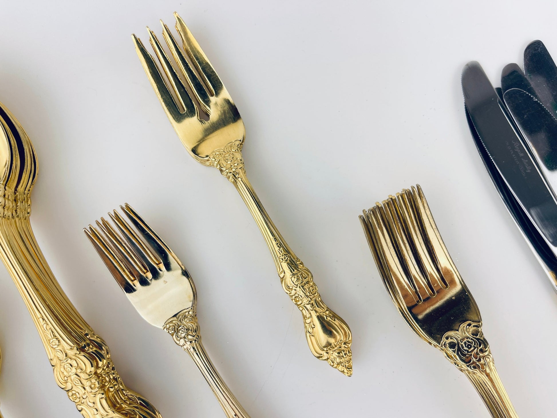Product image for 'vintage ornate gold plated northcraft royal sealy flatware silverware made in japan stainless steel pieces sold separately' (view 16a476)