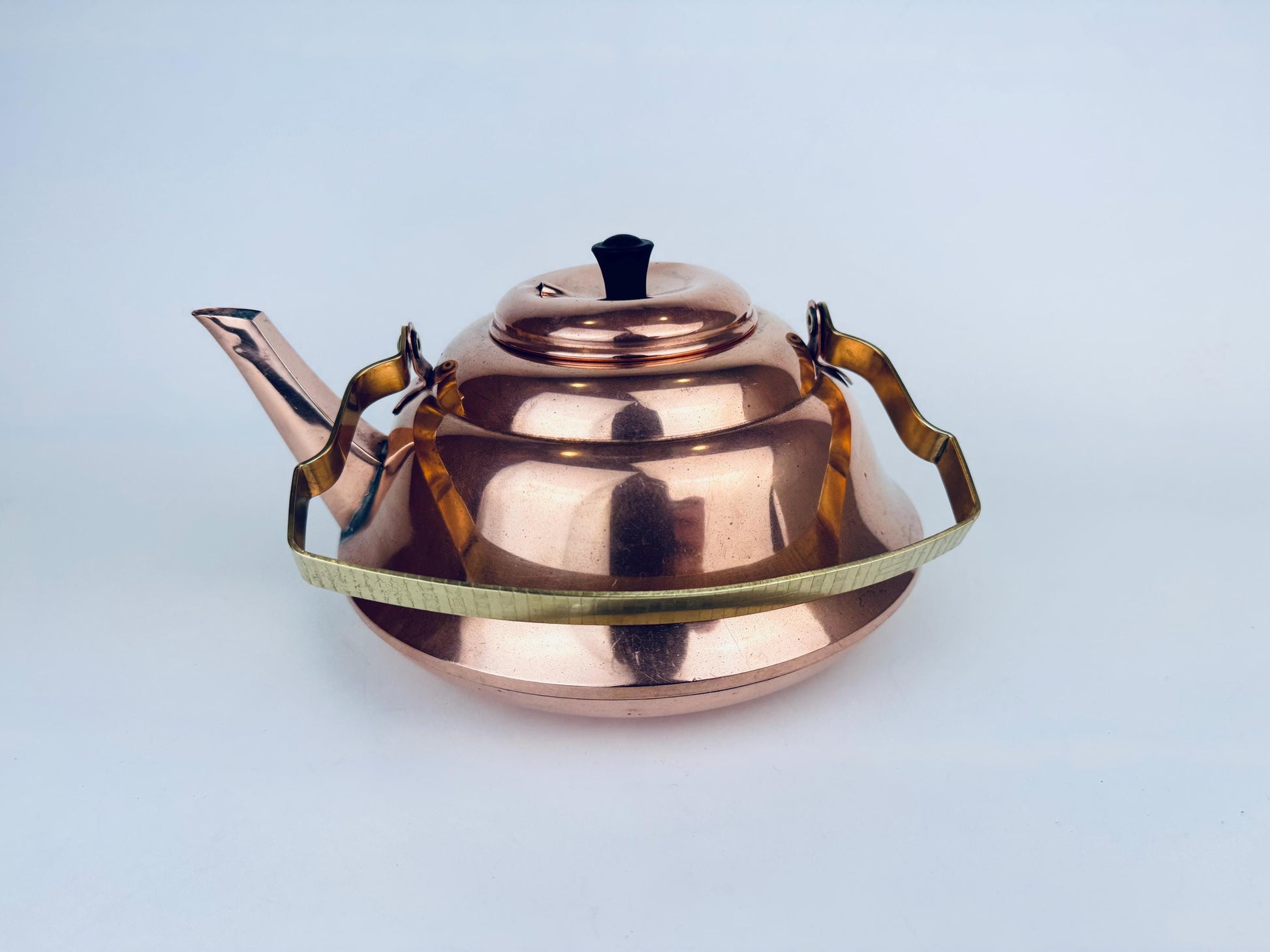 Product image for 'vintage dutch copper brass teapot kettle made in holland by kdm holland' (view 14b966)