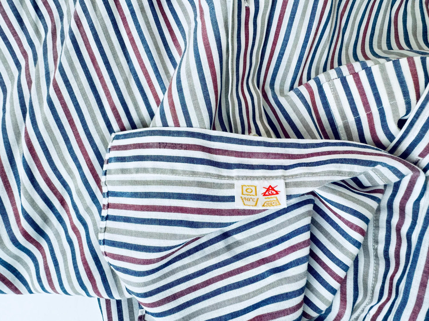 Product image for 'vintage woodwards classic light weight striped long sleeve white button down shirt size medium 17 33' (view 164ea1)