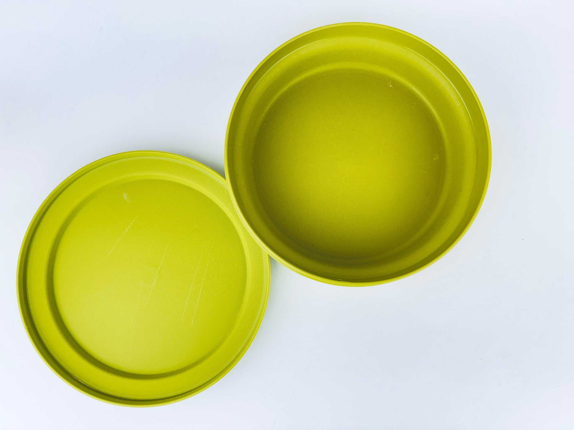 Product image for 'vintage plastic tupperware containers harvest orange yellow avocado green made in canada sold separately' (view da3ad6)