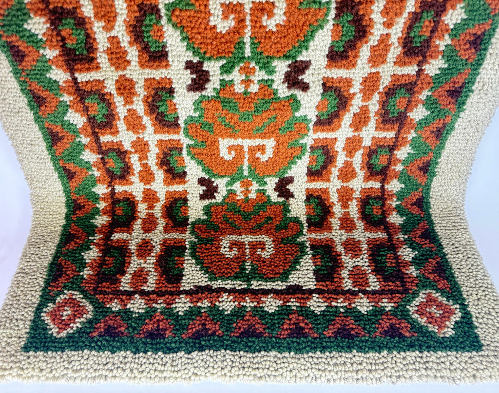Product image for 'vintage handmade geometric latch hook tapestry wall hanging 30 x 43' (view 62cf06)
