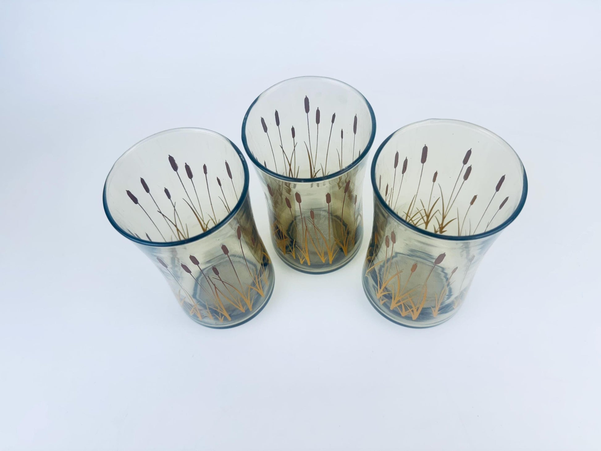 Product image for 'vintage dominion glass cat tails tumbler glasses smokey brown set of three 3' (view 2202d5)