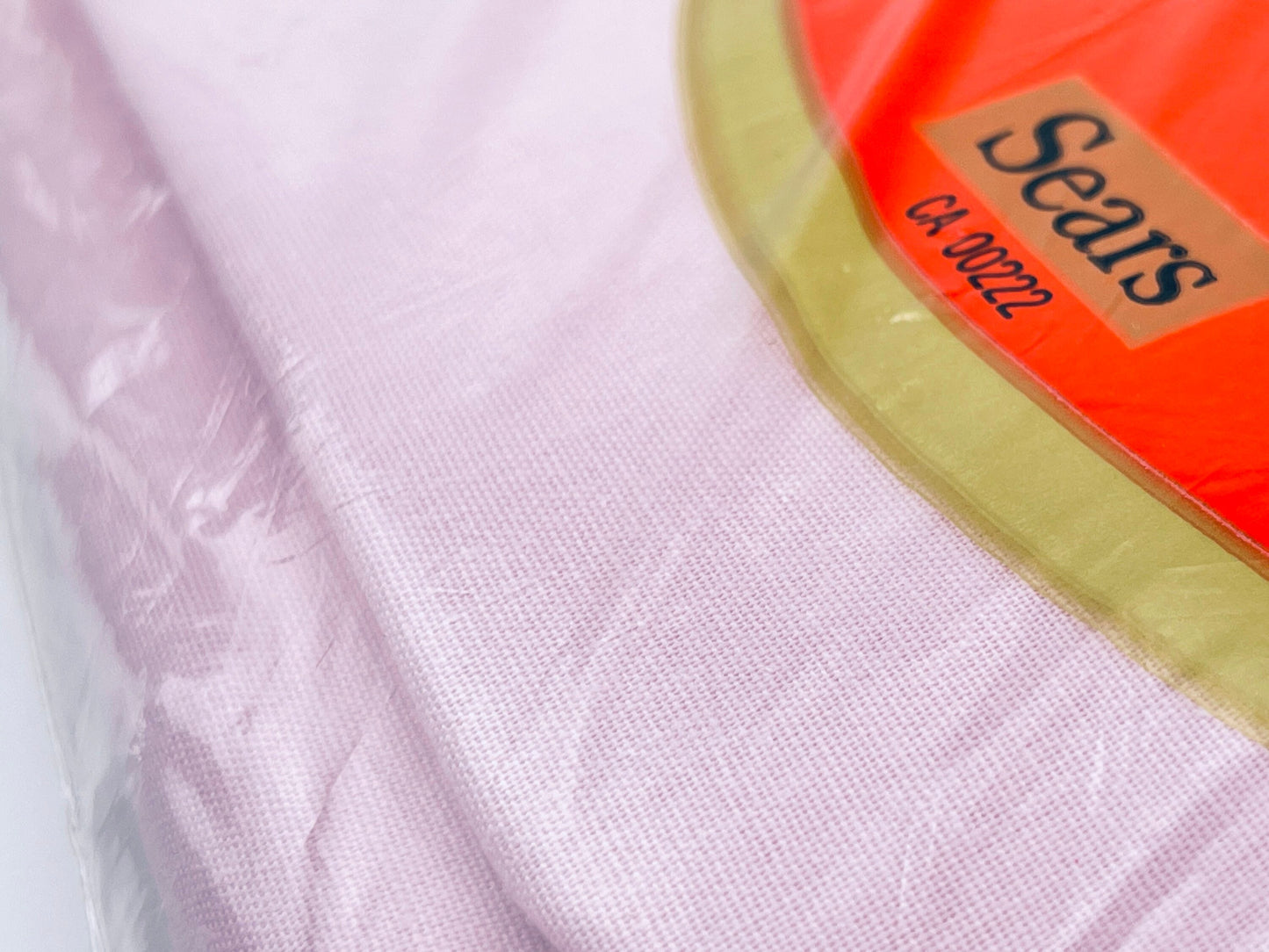 Product image for 'vintage sears perma prest pink twin flat sheet 50 50 cotton polyester blend new old stock nos made in canada' (view 933316)