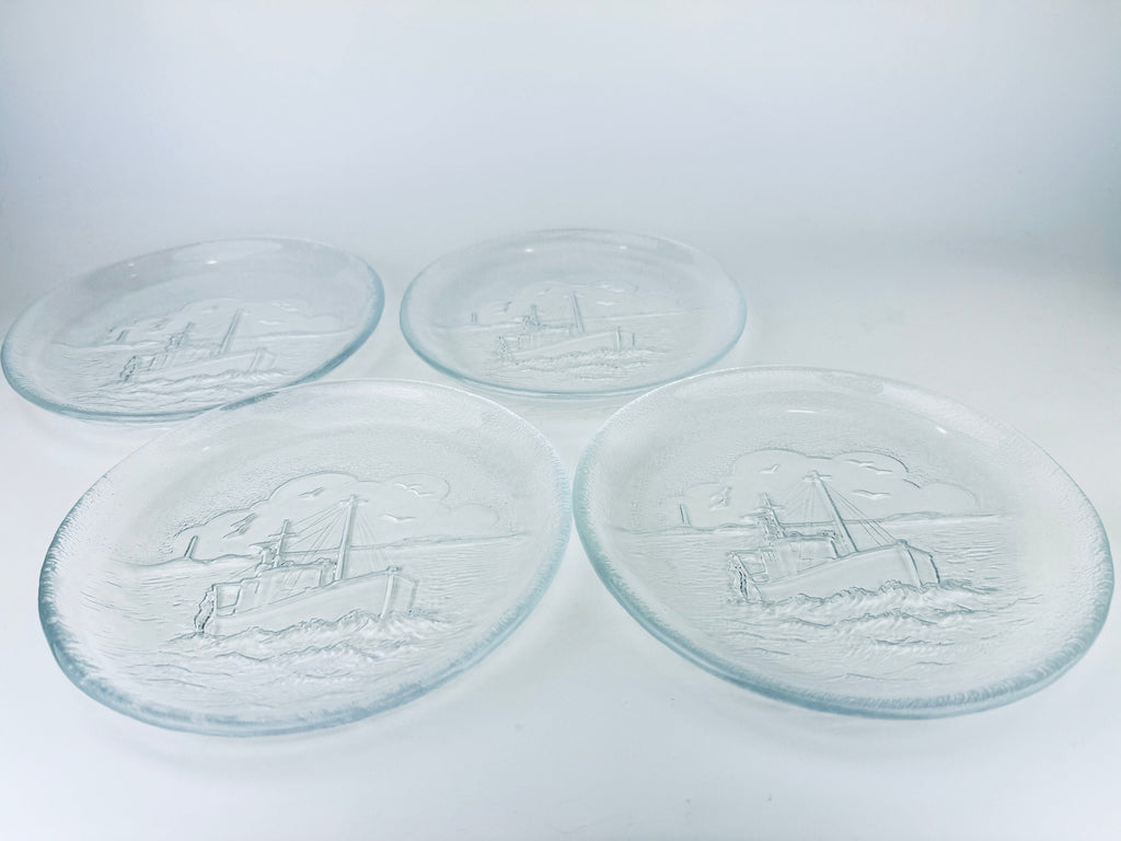 Product image for 'vintage nybro paul isling fishing boat art glass plates scandinavian design set of four 4' (view a3aaec)