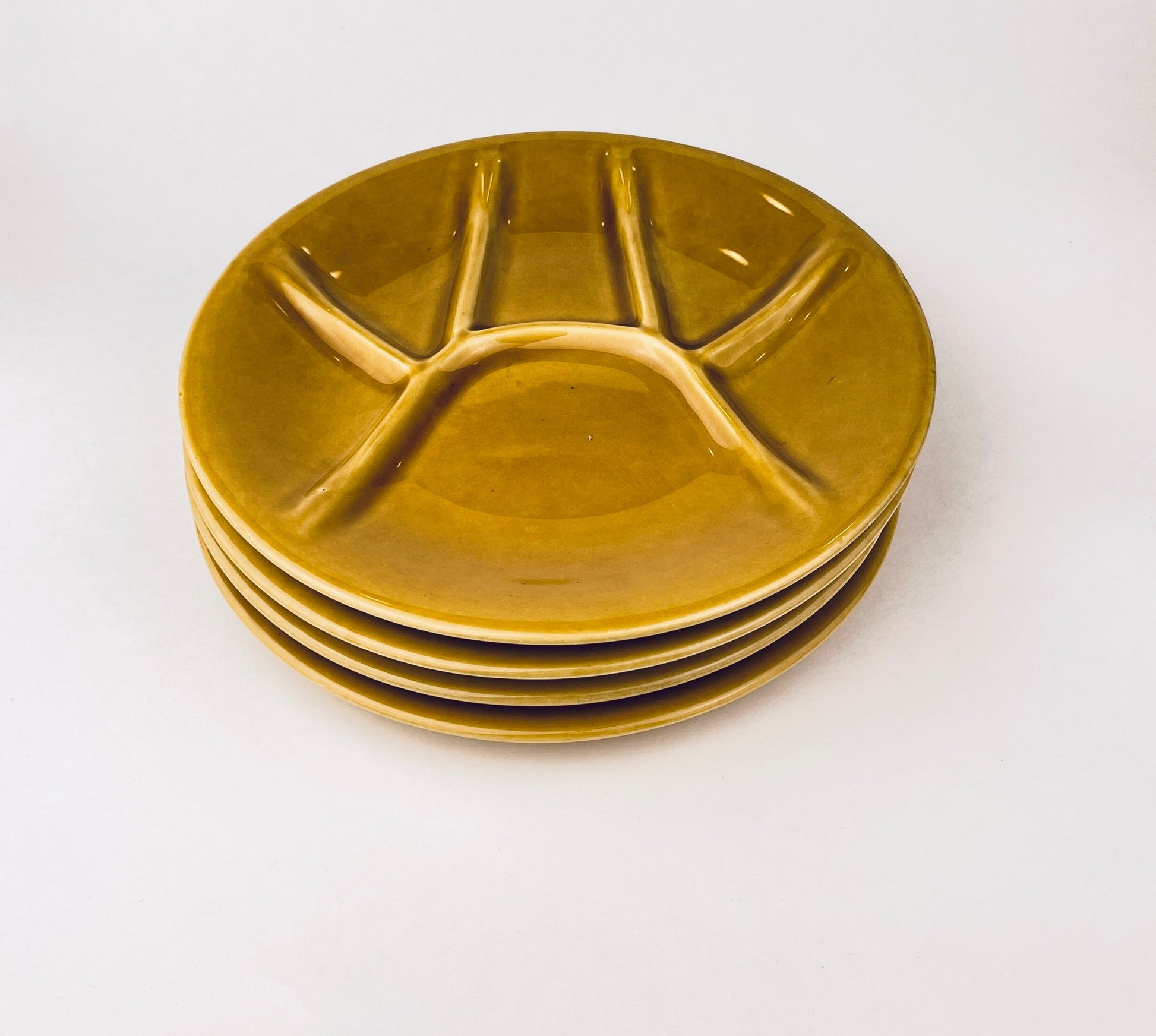 Product image for 'vintage keralux boch freres belgium ceramic fondue cheese sushi plates 9 set of 4 four honey coloured glazed' (view 307184)