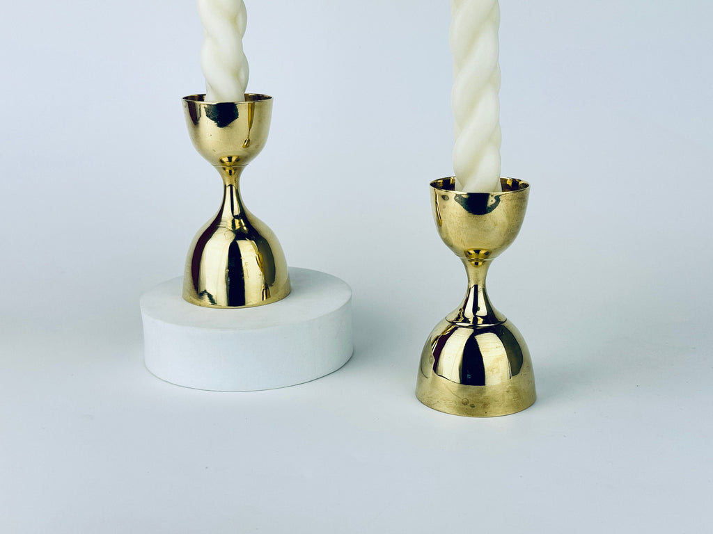 Product image for 'vintage hourglass shaped brass candlestick holders set of two 2' (view 35f131)