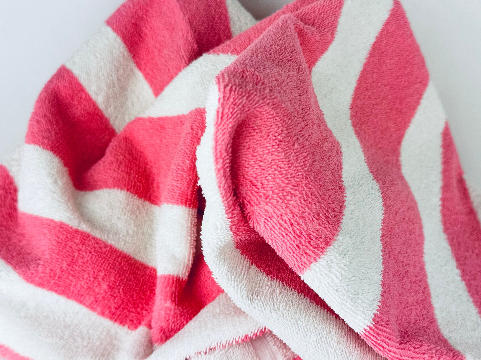 Product image for 'vintage cannon pink white striped bath towel made in usa' (view ec5d5c)