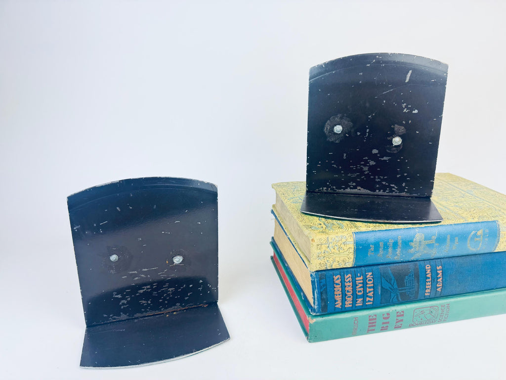 Product image for 'vintage spaniel dog metal bookends set of two 2' (view 9e8b3c)