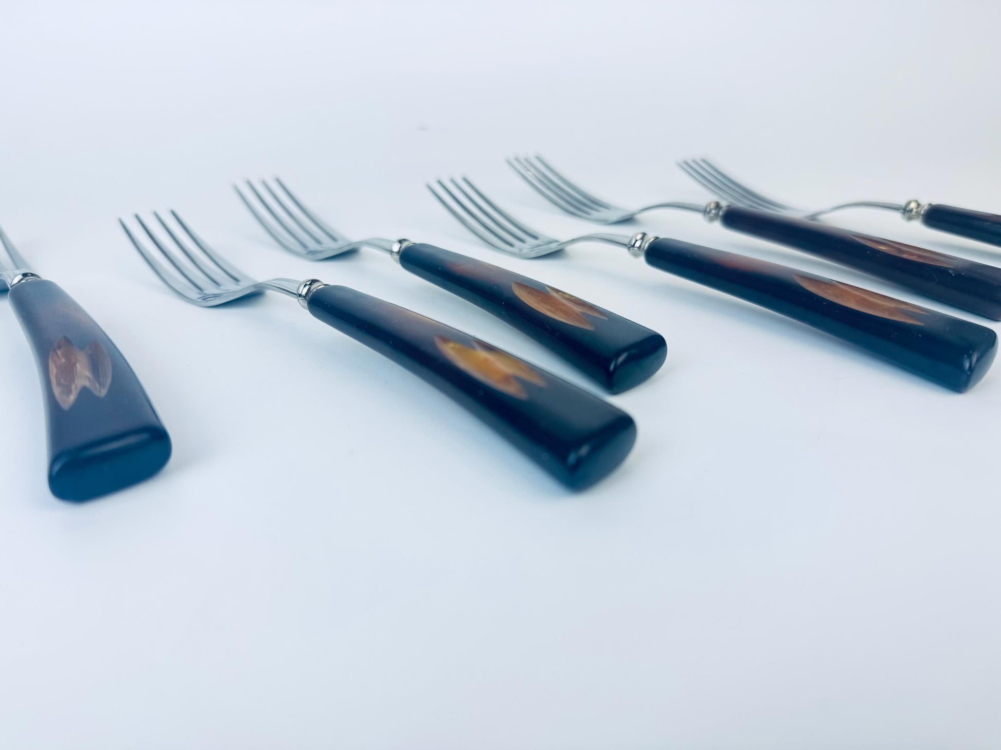 Product image for 'vintage gh glo hill fork set stainless steel bakelite handle set set of six 6' (view 83c5b8)