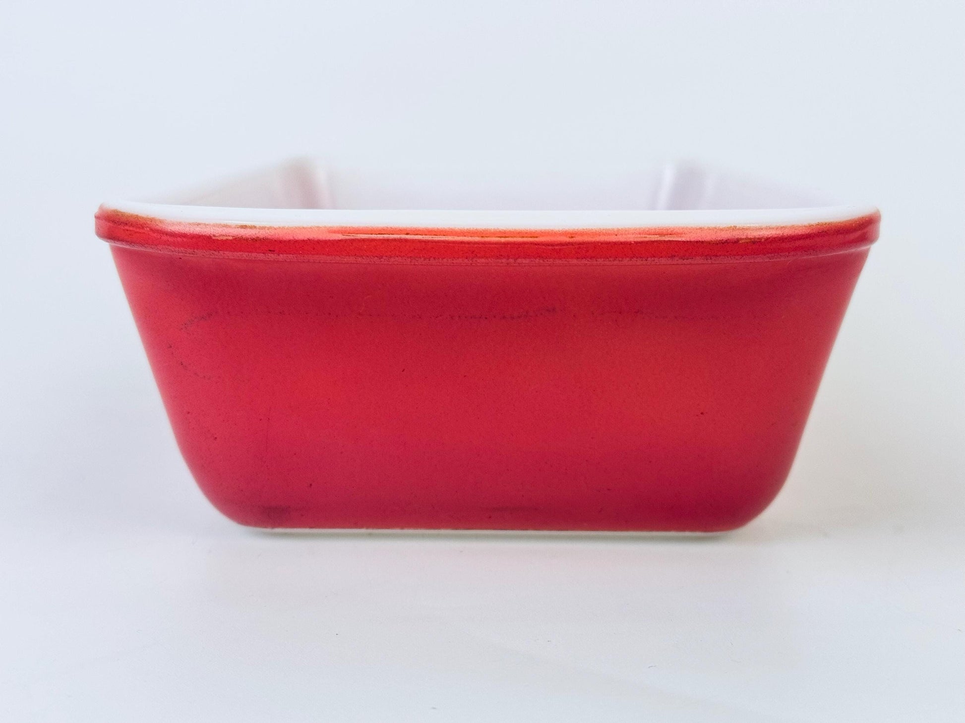 Product image for 'vintage flamingo pink pyrex milk glass loaf pan 212 made in canada' (view 8a6ae1)